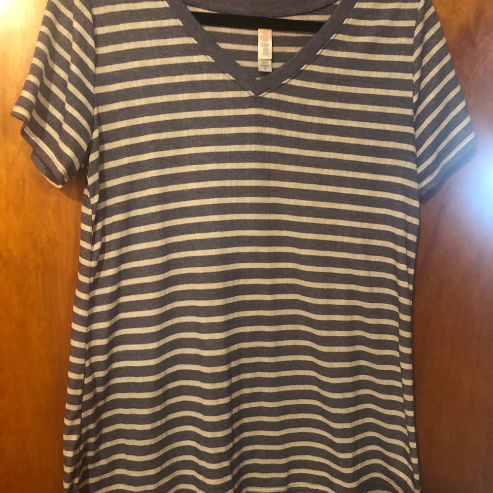 Lularoe Christy Shirt
